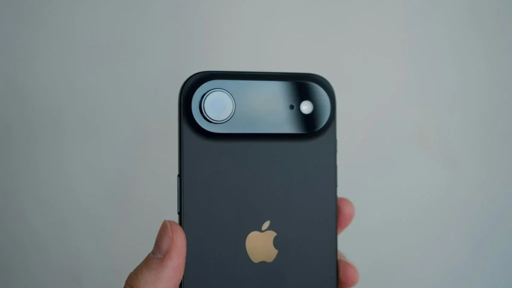 Wow! Apple Rilis Casing Super Canggih Bisa Langsung Terhubung ke Satelit Tanpa Ribet