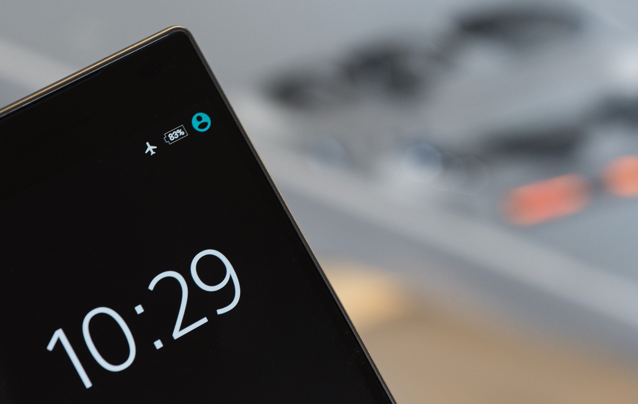 Mitos atau Fakta? Airplane Mode Bisa Bikin HP Lebih Cepat Terisi Saat Dicas!