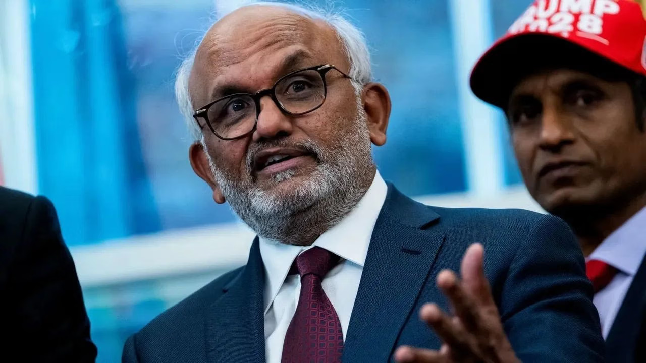 18 Tahun di Puncak Adobe, Kisah Mundurnya Shantanu Narayen