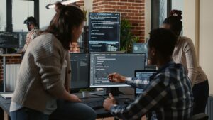 Bukan Sekadar Harga! Begini Cara Memilih Software Agency yang Berkualitas